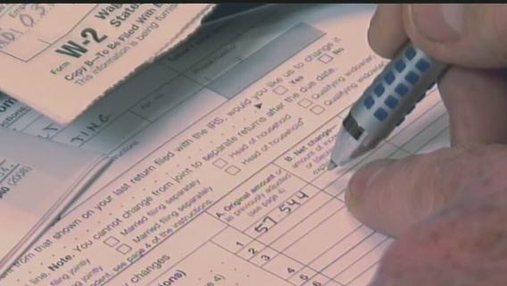 Scammers stealing people's tax refunds