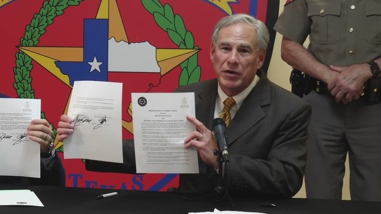 More busload of migrants from Texas-Mexico border arriving in Washington D.C.