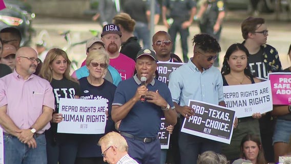 Mayor Turner speaks at Beto O'Rourke Rally for Abortion Rights in Texas