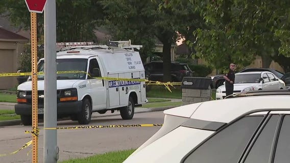 AC Repairman shot, killed in west Harris County