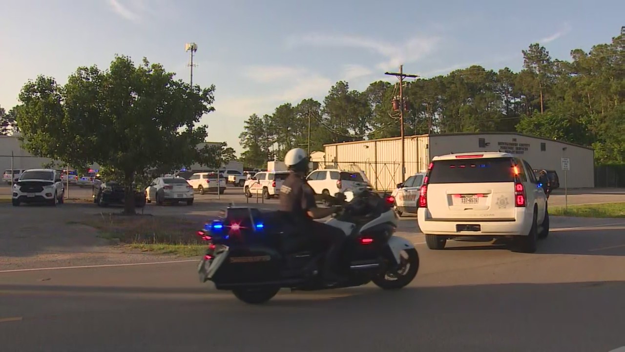 Procession held for Harris Co. deputy Robert Howard killed in crash