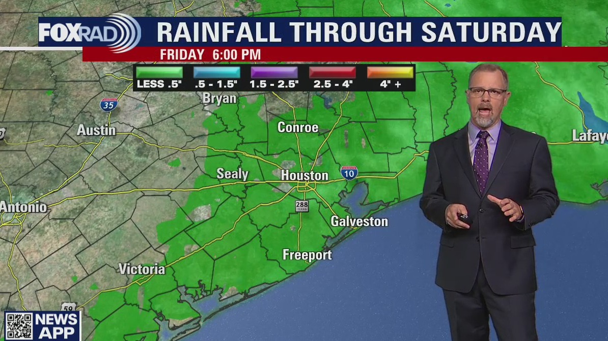 More rain before a nice-looking holiday