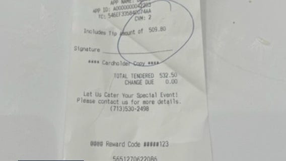 Ice cream shop owner refunding $500 tip