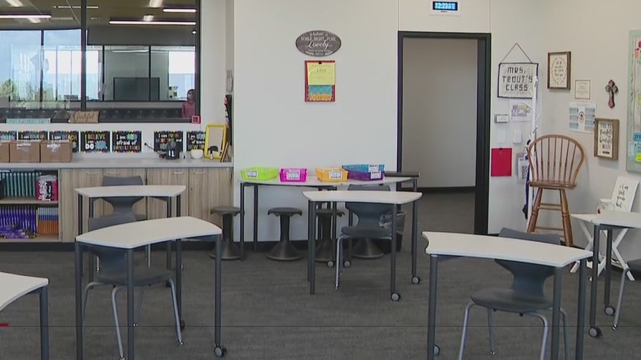 Hundreds of teacher vacancies remain despite 2022-2023 school year starting