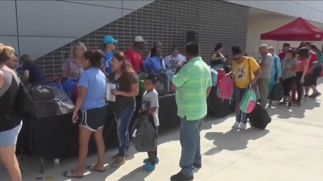 Houston Astros host back-to-school drive at Minute Maid Park