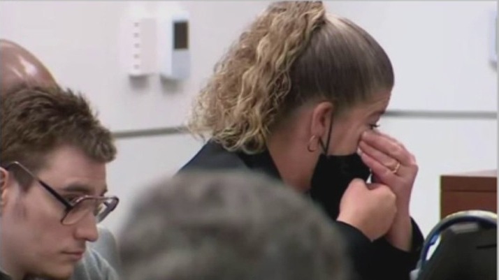Nikolas Cruz's attorneys get teary eyed in court