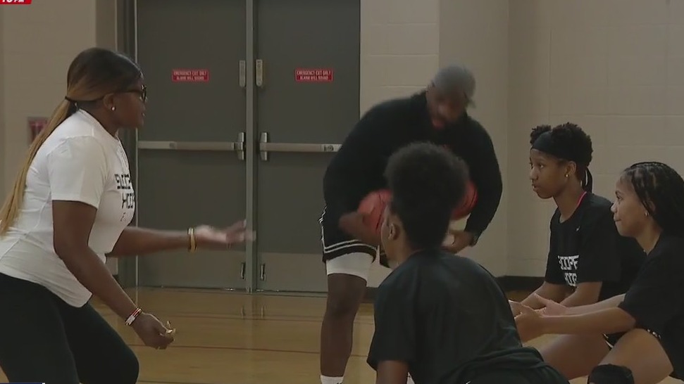 WNBA Legend Sheryl Swoopes creates free camp for girls