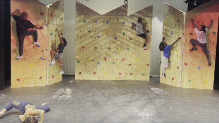 'Moving Mountains' show comes to Houston