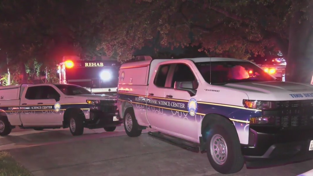 Evicted tenant goes on shooting rampage, killing 3 people