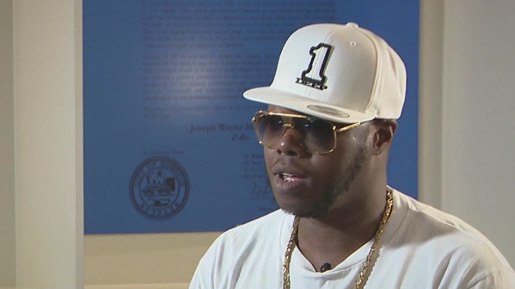 Rapper Z-RO says he was jumped outside of Houston restaurant | FOX