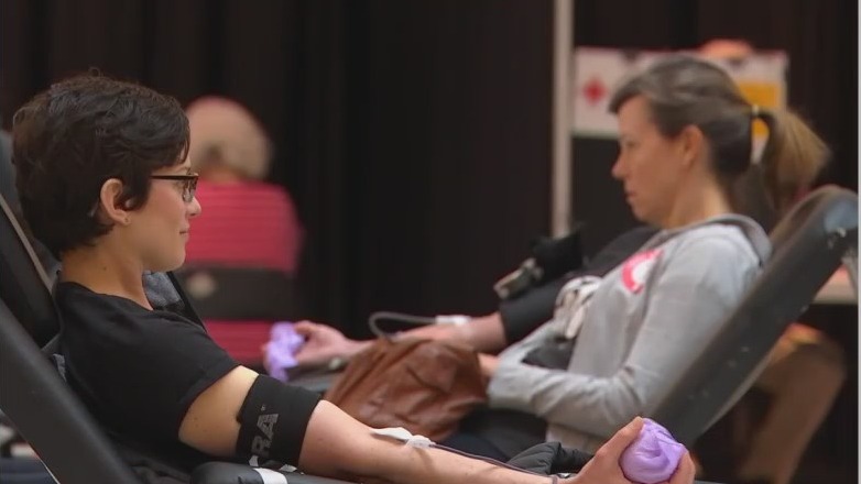 Woman makes extra money by donating her plasma