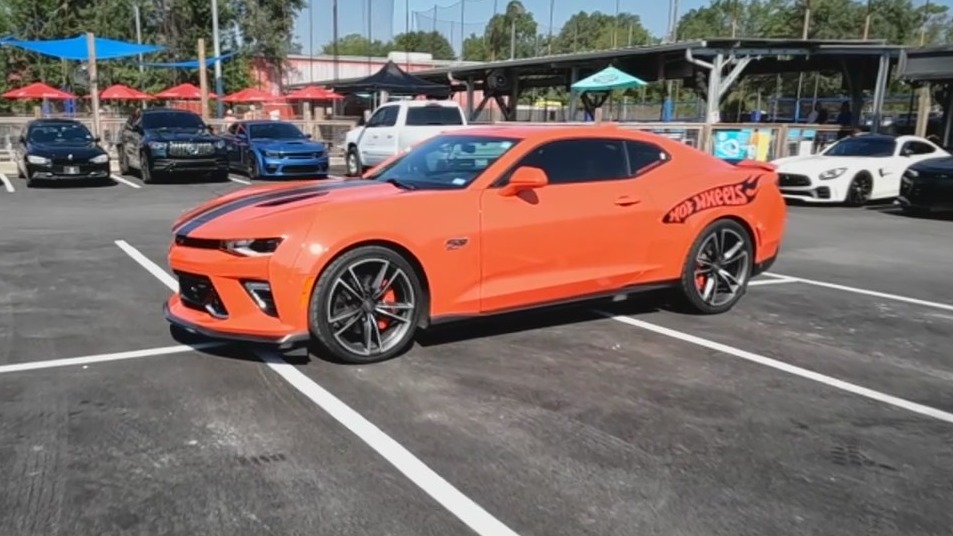 Houston neighborhood celebrates long awaited repairs with car show
