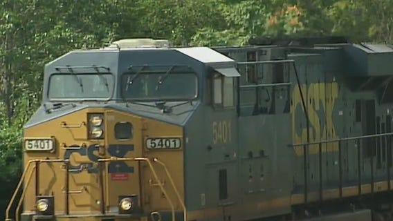 Railroad and labor unions manage to find compromise, avoid strike