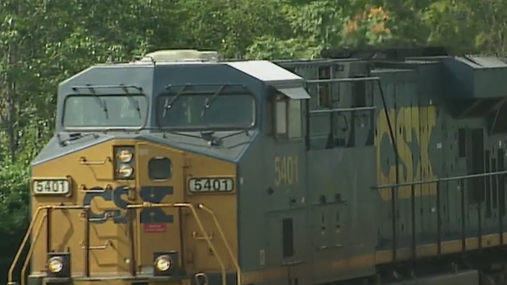 Railroad and labor unions manage to find compromise, avoid strike