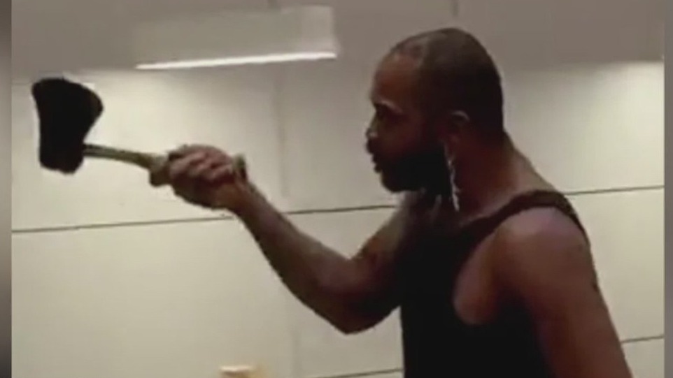 Crazy Azz Criminals: Man destroys McDonald's restaurant with axe