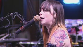 Pete's Dueling Piano Bar providing amazing entertainment for customers