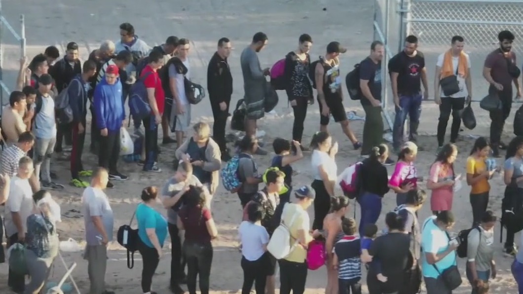 Bussing immigrants to sanctuary cities