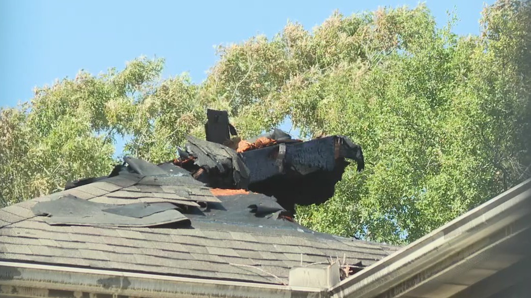 Lightning fire destroys Seabrook home