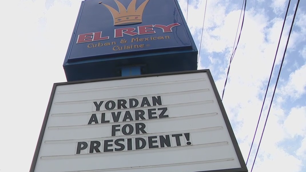 Popular Houston Cuban Restaurant, El Rey celebrates Yordan Alvarez