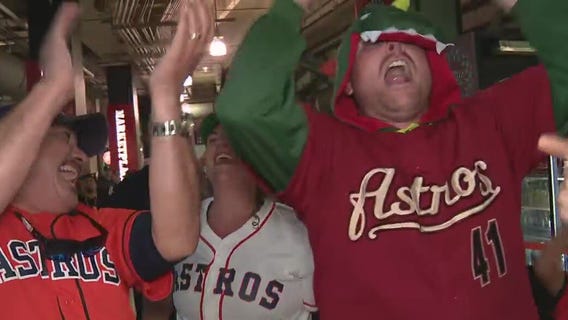 Houston Astros fans go crazy before ALCS Game 1 against Yankees
