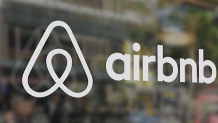 Airbnb hosts use World Series to their advantage