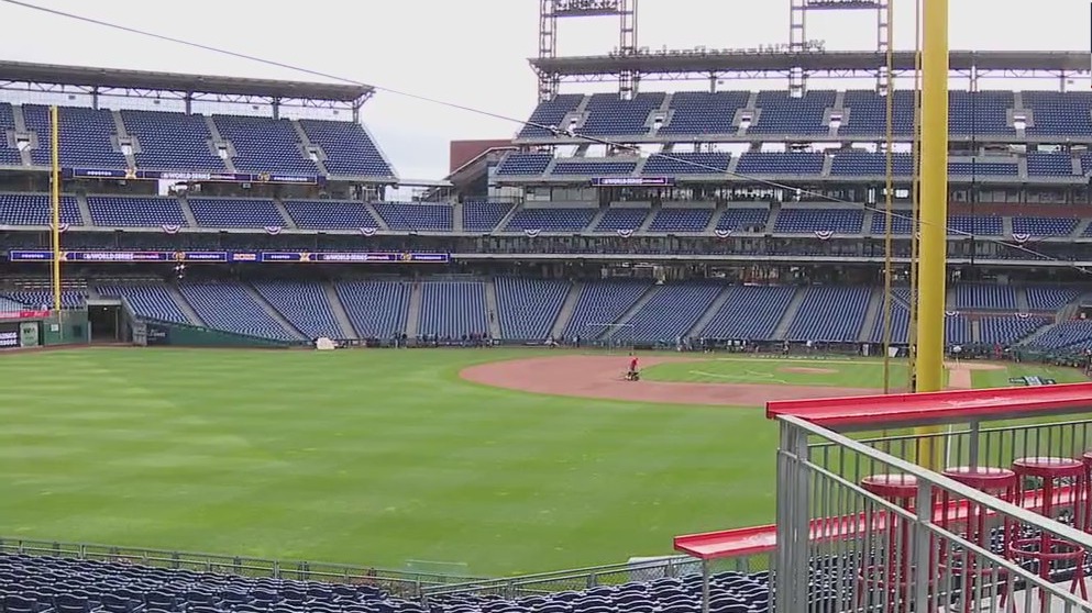 FOX 26?s Ruben Dominguez gets tour of Citizens Bank Park in Philadelphia