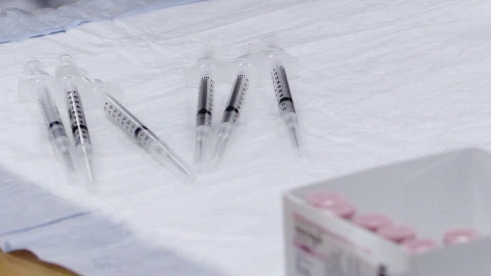 Health benefits of COVID-19 vaccine for children and adults