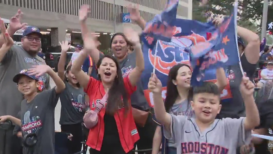 Fans line streets of Downtown Houston for Astros victory parade