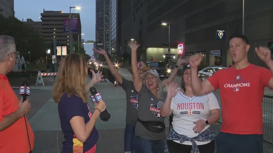 Fans already lining up for Houston Astros victory parade