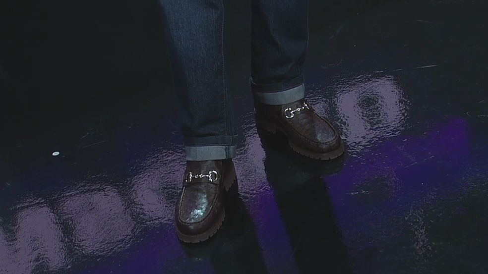 Hottest holiday fashion and beauty trends