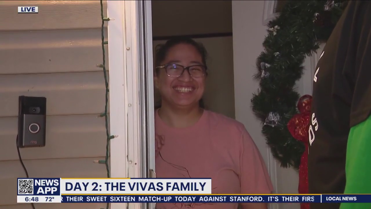 12 Days of Christmas Day 2: The Vivas Family