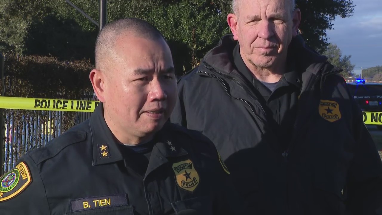 Preliminary details on Harris Co. deputy shot on Chimney Rock