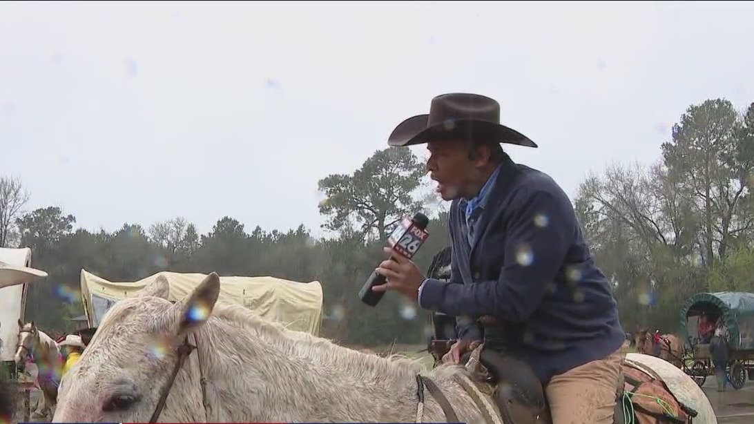 RodeoHouston: Spanish Trail Ride makes their stop in Porter