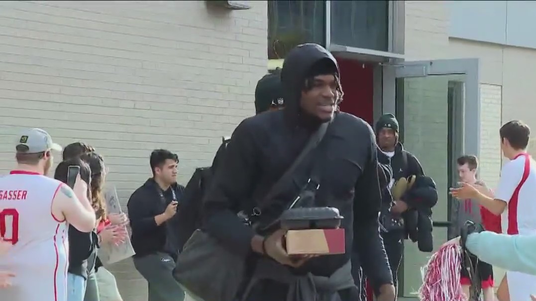 UH Coogs leaving for March Madness tournament