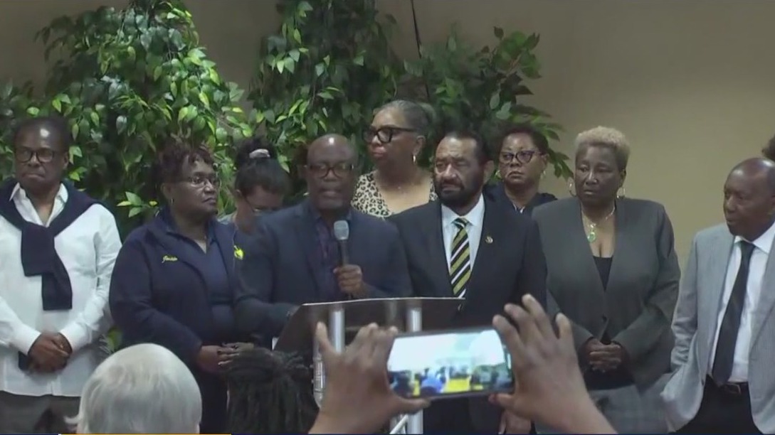 Houston ISD Takeover: Coalition of labor and community groups hold special community meeting Sunday