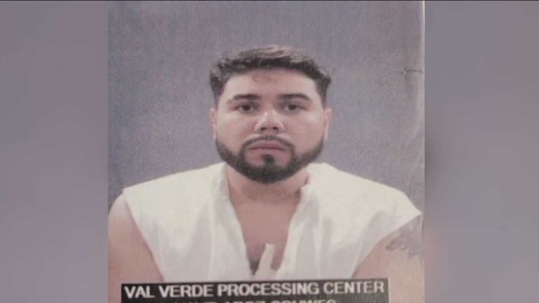Former HISD teacher accused of human smuggling | FOX 26 Houston