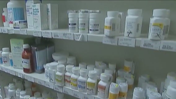 Supreme Court moves to temporarily extend access to abortion pill