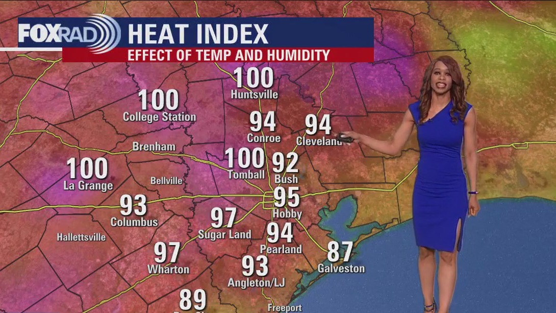 Houston weather: Hot, humid Saturday evening in the 80s