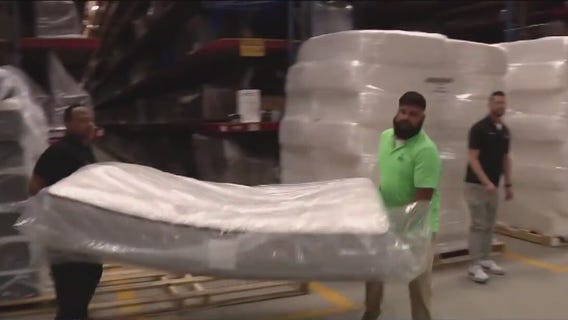 Mattress Mack donates mattresses, free meals to veterans