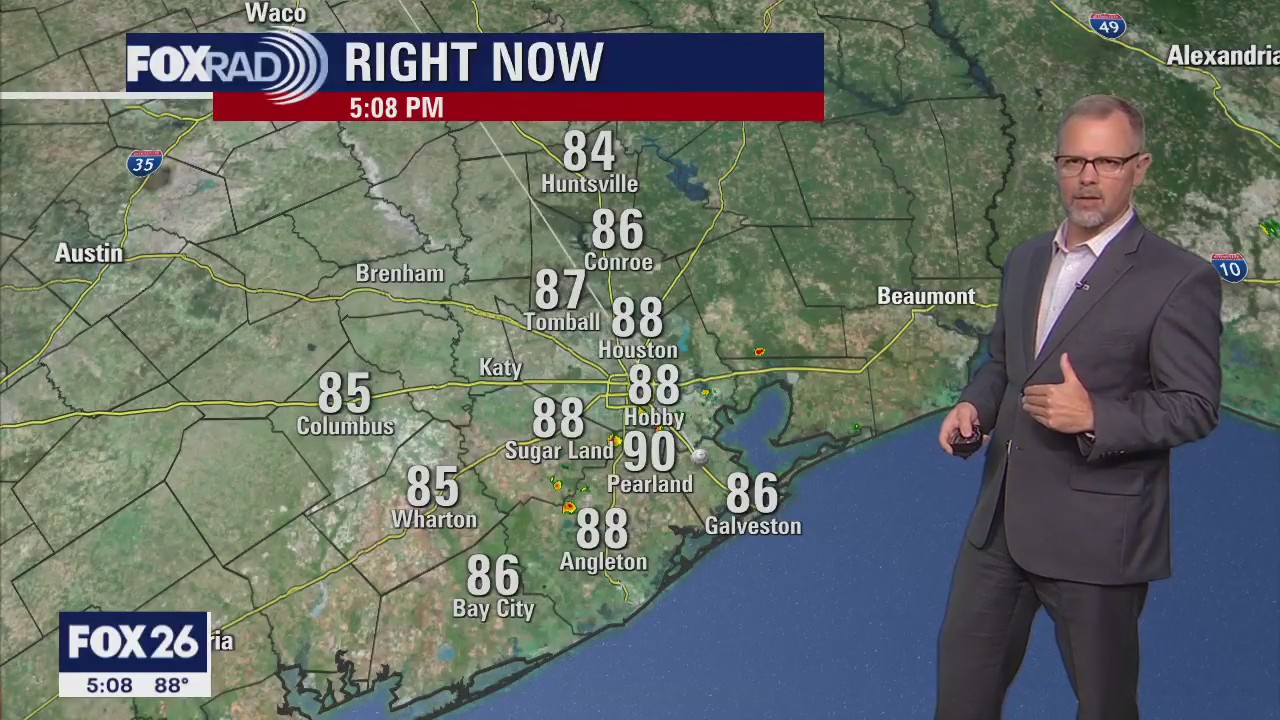 Warm, mostly cloudy Saturday evening in the 80s