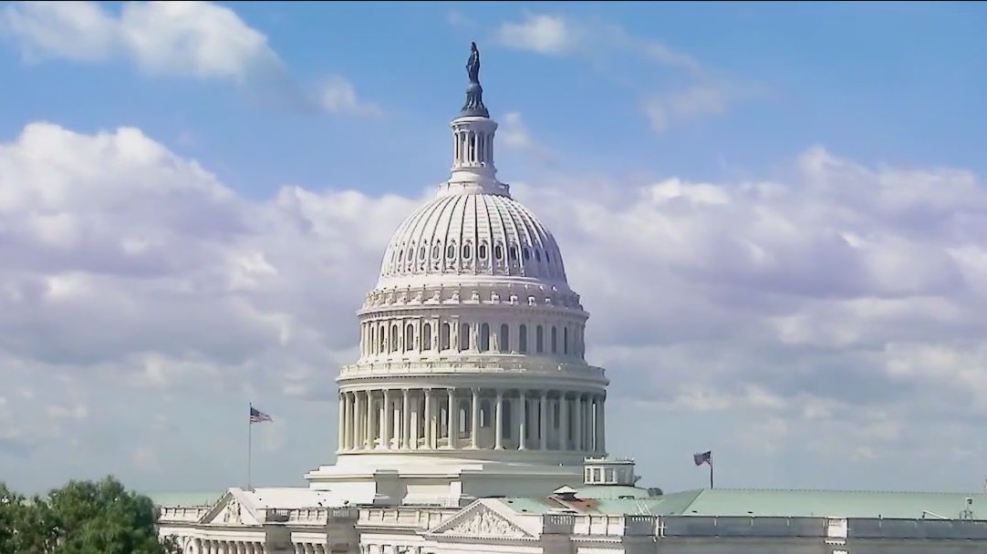 U.S. debt ceiling clears key hurdle in the House