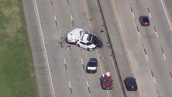 Texas DPS trooper airlifted to Houston hospital after crash in Chambers County