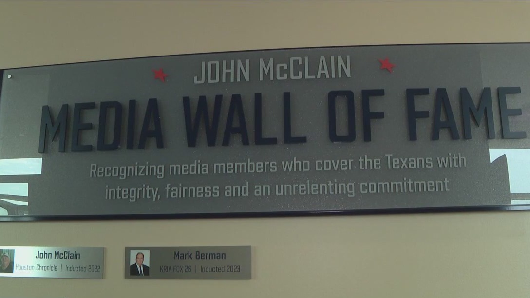 Mark Berman becomes the second member of the Houston Texans Media Wall of Fame