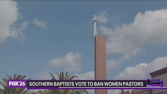 Southern Baptists vote to ban women pastors