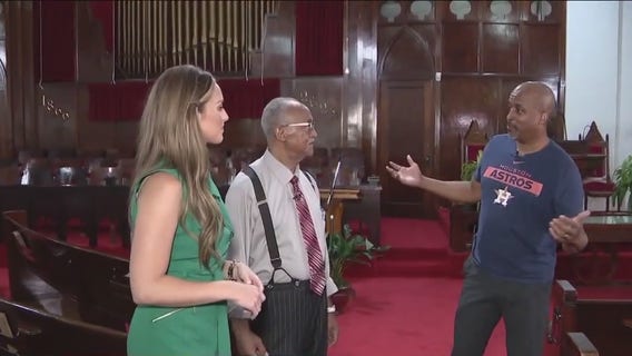 Jos? Gri?an shows Caroline Houston area