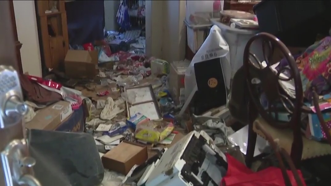 Woman says calls for help for friend went unanswered