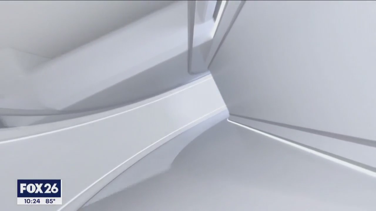 Checking out the Ivy House