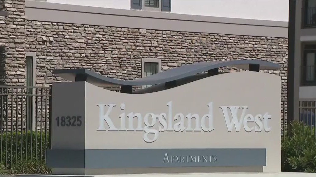 New lawsuit: Fast food fight outside apartment
