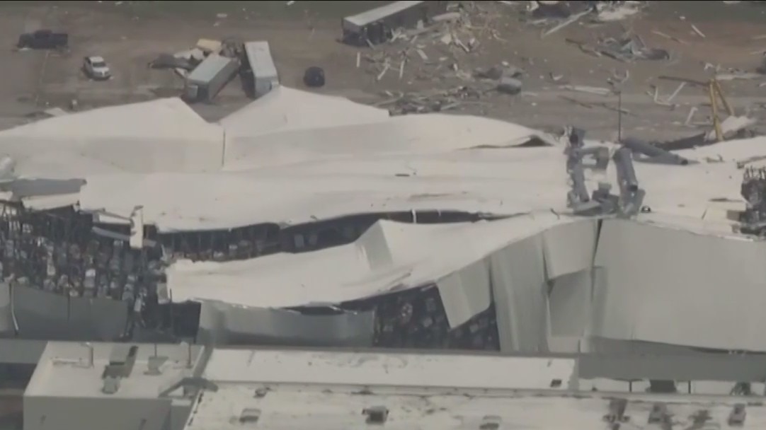 Strong storms batter Kentucky, North Carolina