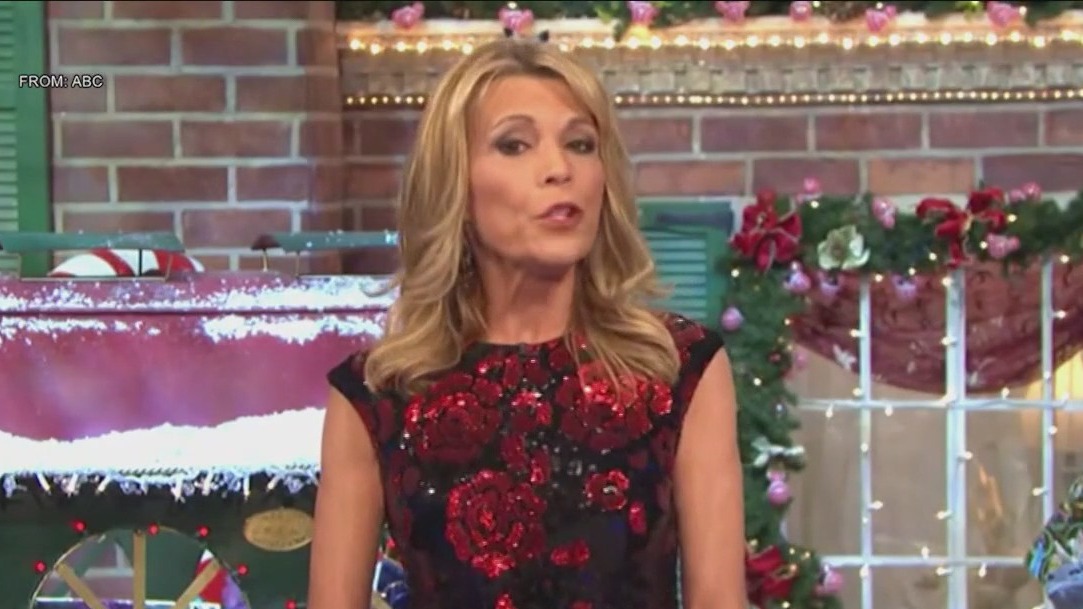 Vanna White signs Celebrity 'Wheel' deal